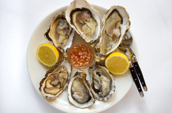 Naar boven Hoop van comfort 7 tips voor het openen en bewaren van Franse oesters