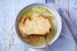 gegratineerde Franse uiensoep